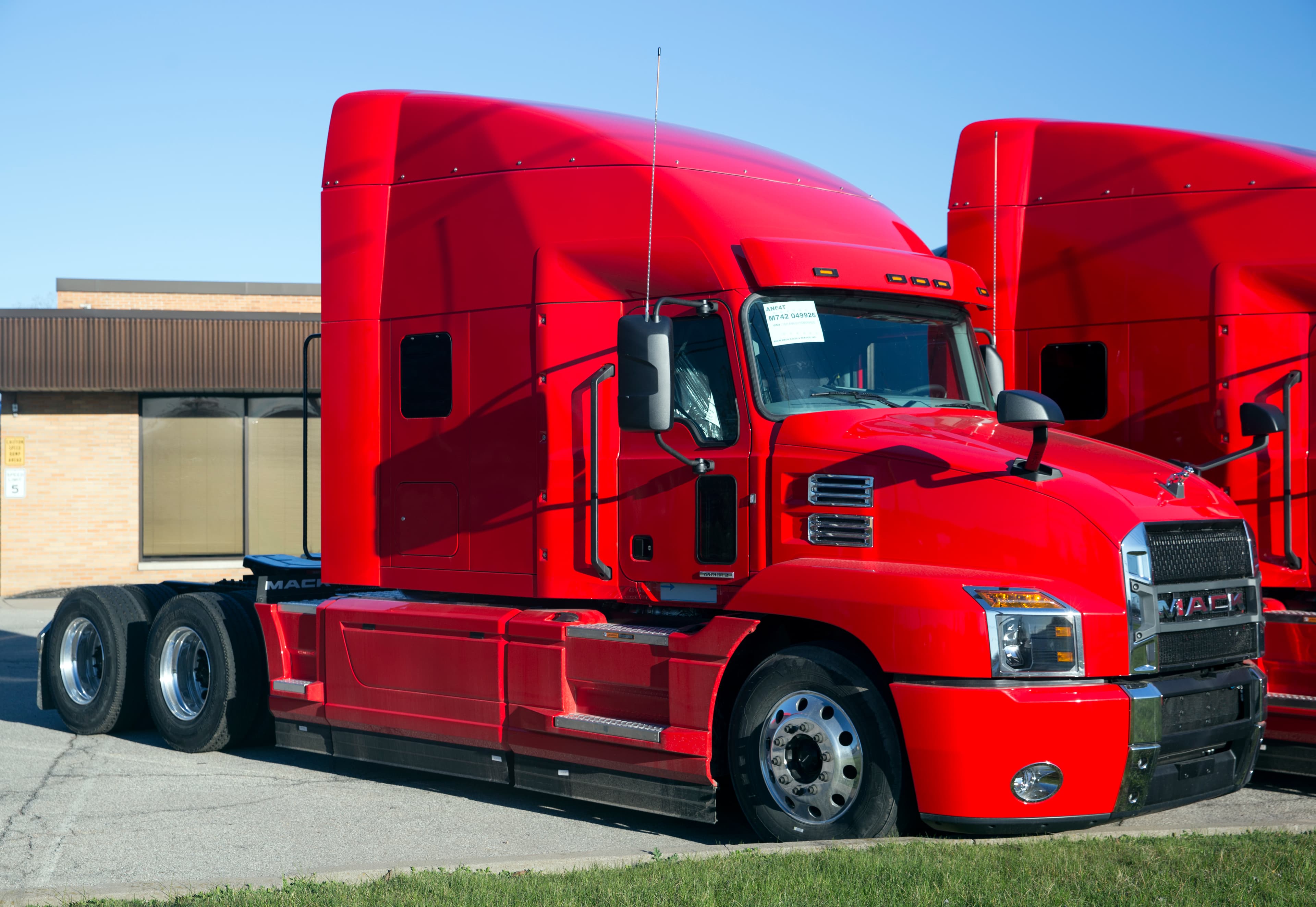 2018 Mack Anthem — 490K Miles, Mack MP8